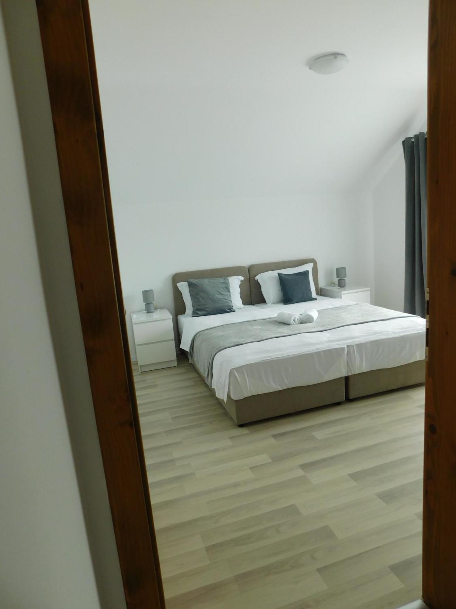 Apartman Nativis Оточац Экстерьер фото