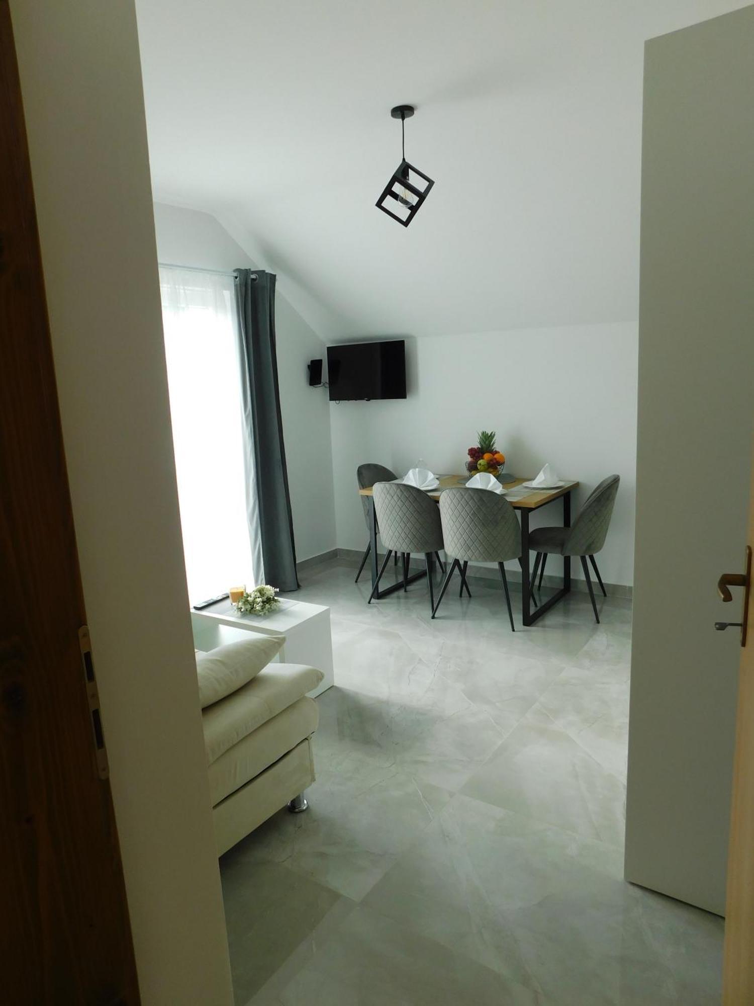 Apartman Nativis Оточац Экстерьер фото
